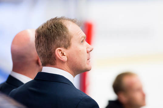 s tränare Johan Lindbom