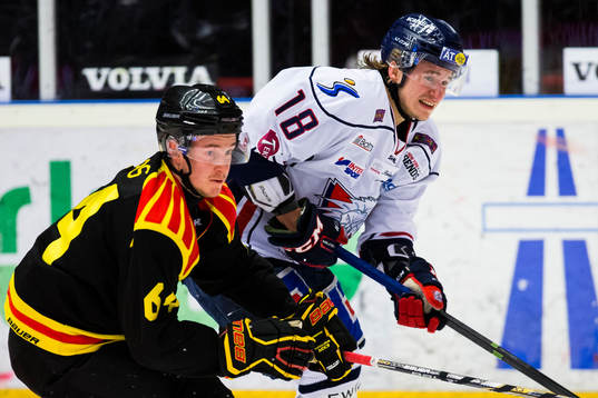 Brynäs Jonathan Pudas och Linköpings Jacob Lilja