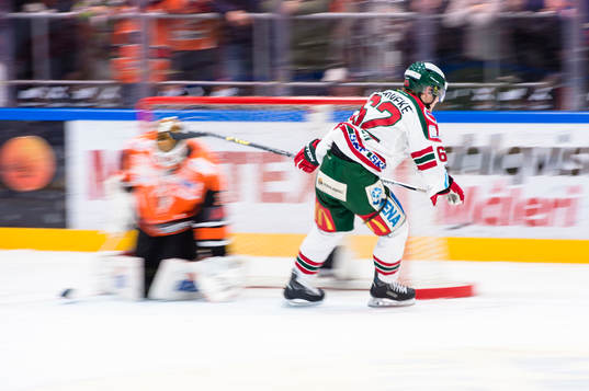 Frölundas Artturi Lehkonen gör 3-2