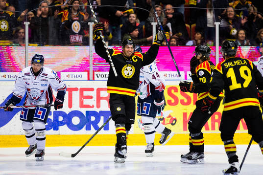 Brynäs Anton Rödin jublar