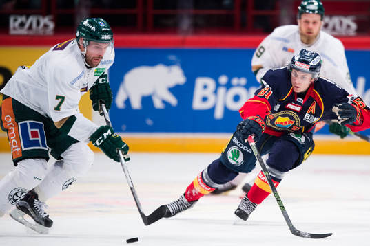 Färjestads Jonas Holös och Djurgårdens Markus Ljungh