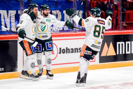 Färjestads Antti Tyrvainen jublar