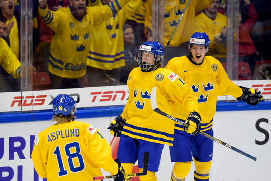 Sveriges Rasmus Asplund, Alexander Nylander och Gabriel