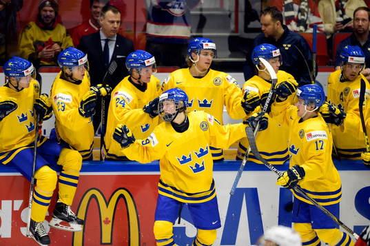 Sveriges Alexander Nylander jublar