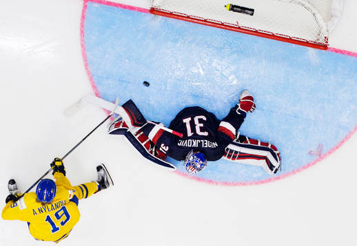 s målvakt Alex Nedeljkovic