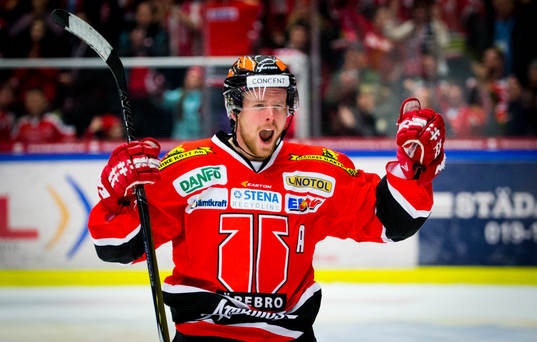 Örebros Anders Eriksson gör 2-1 med 48 sekunder kvar av