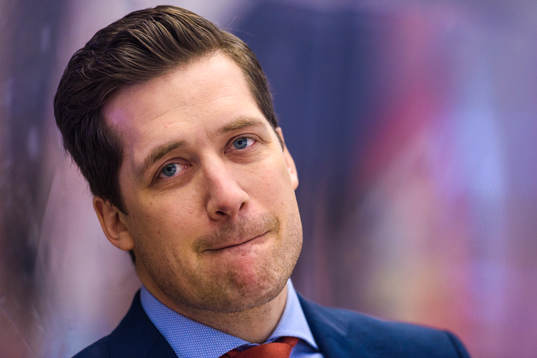 Växjös huvudtränare Sam Hallam