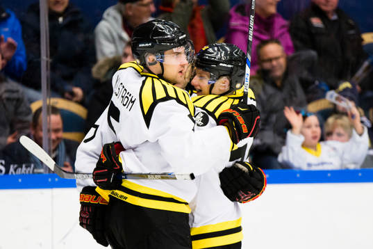 Brynäs Lukas Kilström jublar