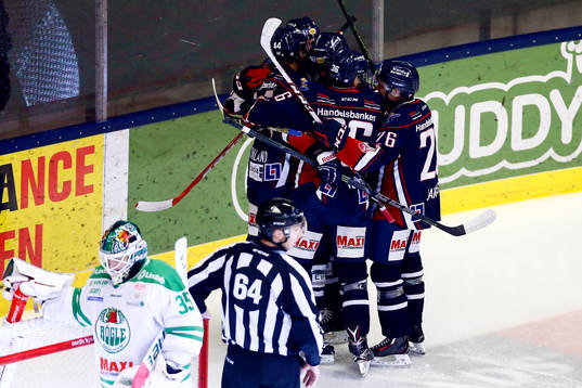 Linköpings Jacob Lilja jublar