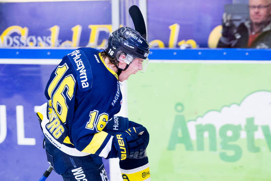 s Filip Sandberg jublar