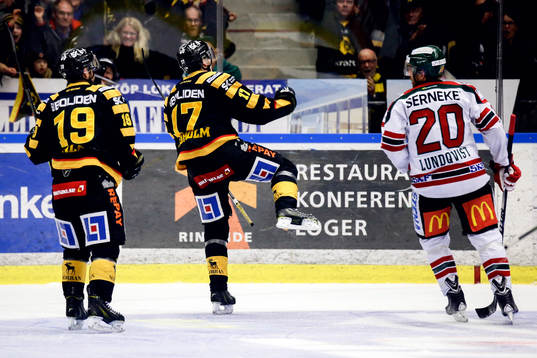Skellefteås Pär Lindholm jublar