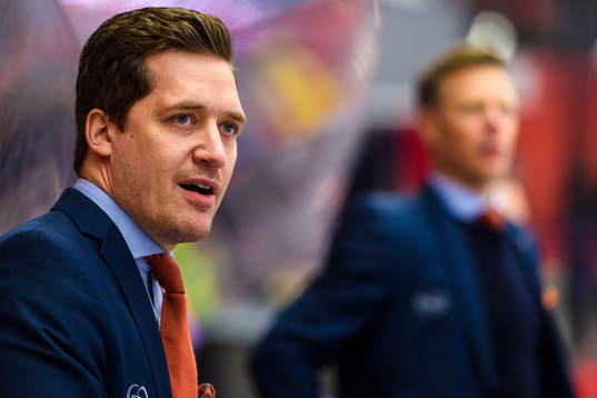 Växjös huvudtränare Sam Hallam