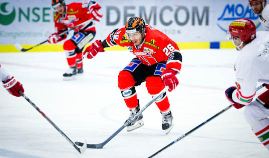 Örebros Greg Squires