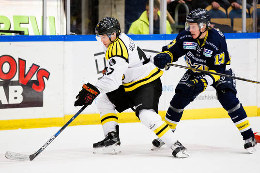 s Emil Johansson