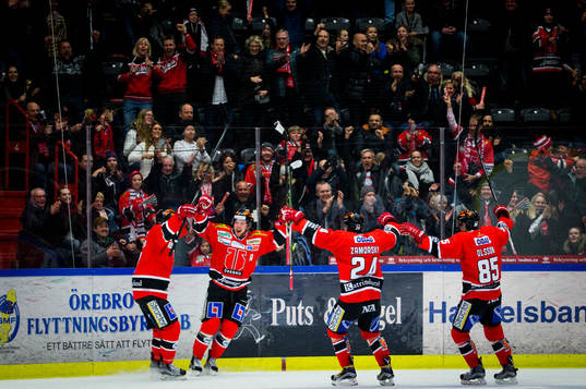 Örebros Anders Eriksson gör 2-1 med 48 sekunder kvar av