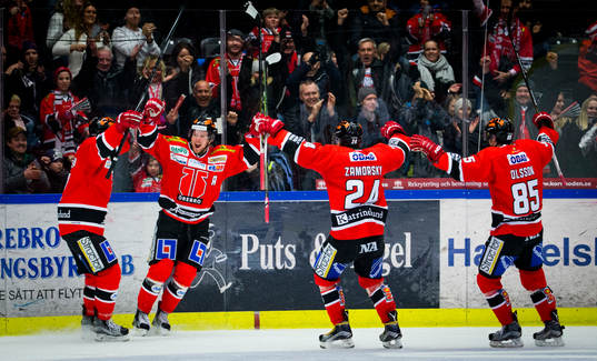Örebros Anders Eriksson gör 2-1 med 48 sekunder kvar av