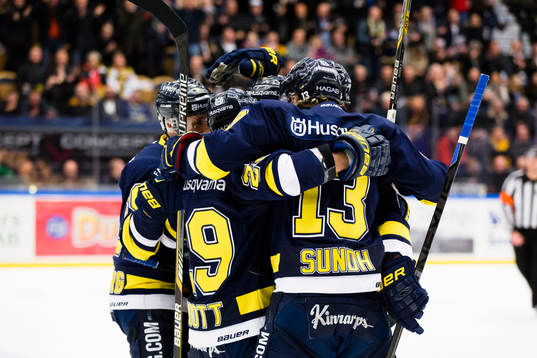 s Jere Karalahti (syns ej i bild)