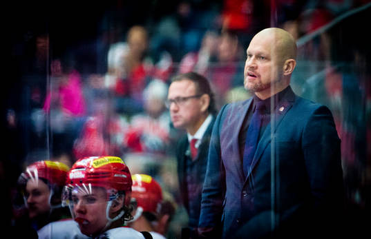 Modos tränare Andreas Johansson