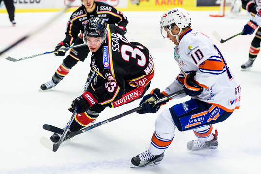 Luleås Christopher Mastomäki och Växjös Richard Gynge