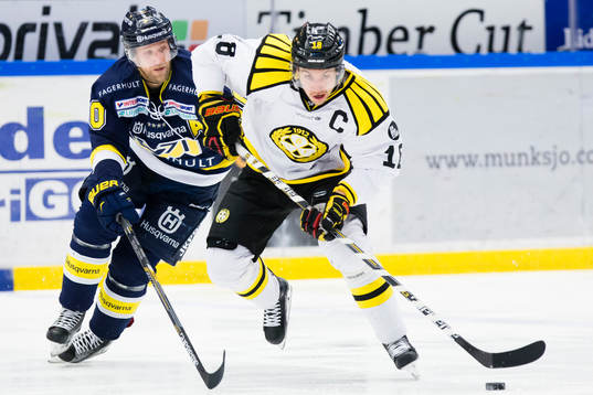 s Martin Thörnberg jagar Brynäs Anton Rödin
