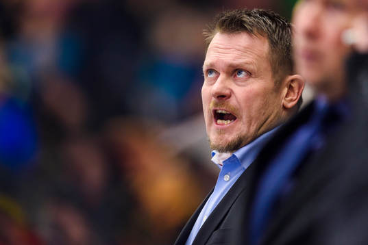 Luleås huvudtränare Joakim Fagervall jagar på sitt lag