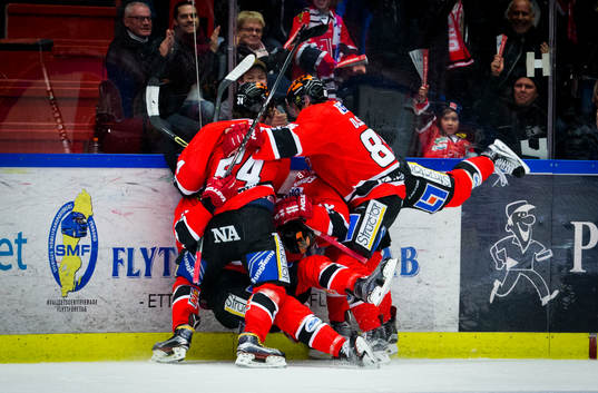 Örebros Anders Eriksson gör 2-1 med 48 sekunder kvar av