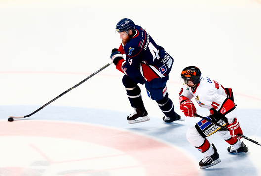 Linköpings Jonas Junland och Örebros Joel Mustonen