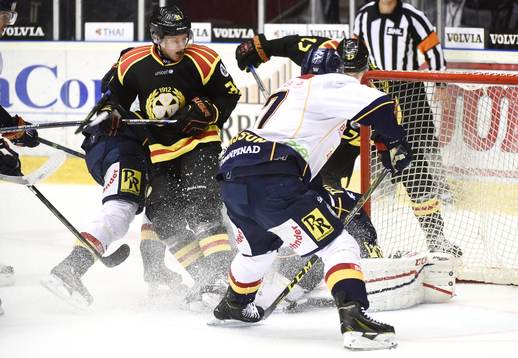 Mål blir bortdömt då Brynäs Daniel Mannberg faller