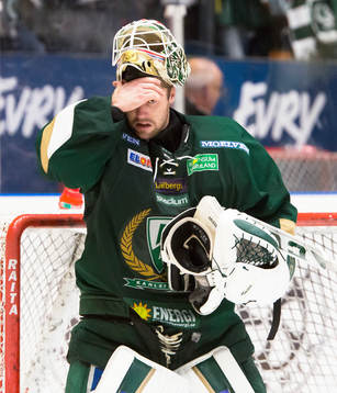 Färjestads målvakt Lars Haugen deppar