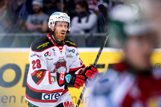 Malmö Redhawks Jens Olsson jublar