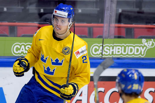 Sveriges Adrian Kempe jublar