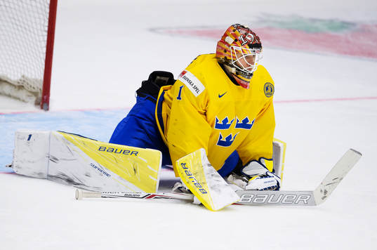 Sveriges målvakt Felix Sandström