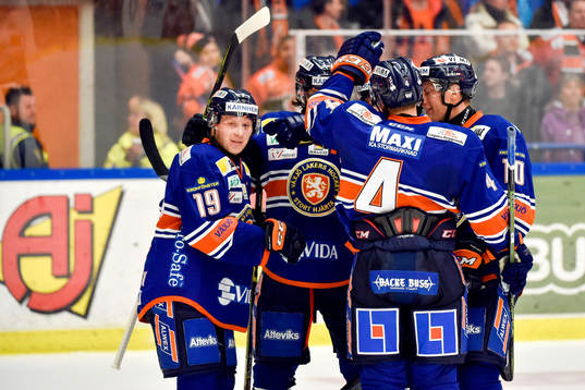 Växjös Tuomas Kiiskinen jublar