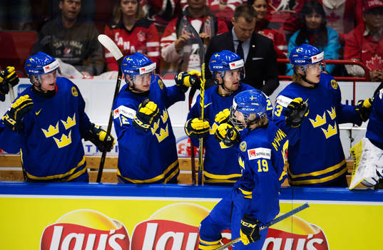 Sveriges Alexander Nylander jublar