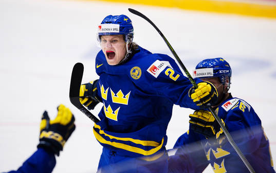 Sveriges Anton Karlsson jublar