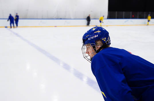 Alexander Nylander på Sveriges träning