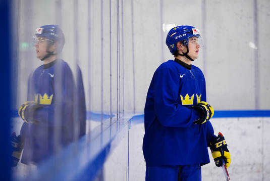 Jakob Forsbacka-Karlsson på Sveriges träning