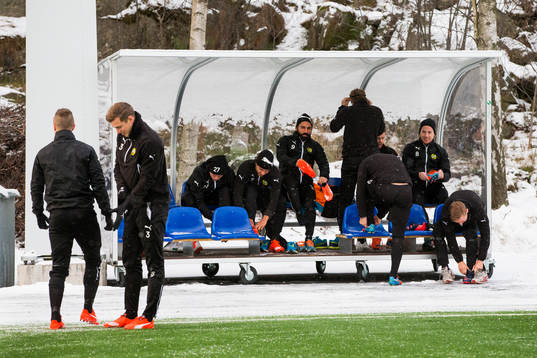 Hammarbys spelare förbereder sig