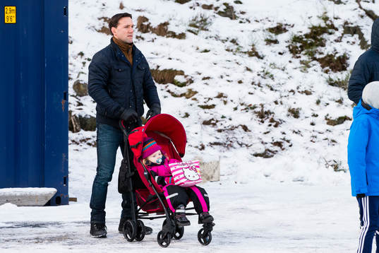 Martin Lidberg följer spelet