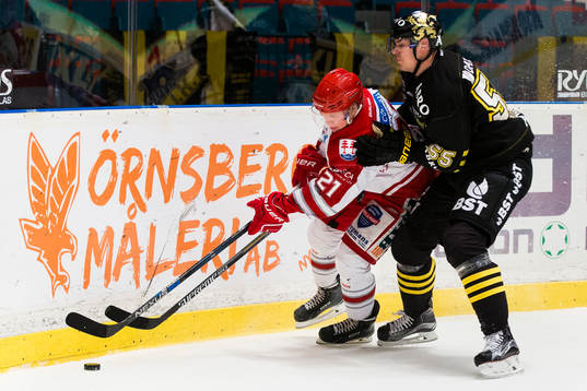 s Simon Fredriksson