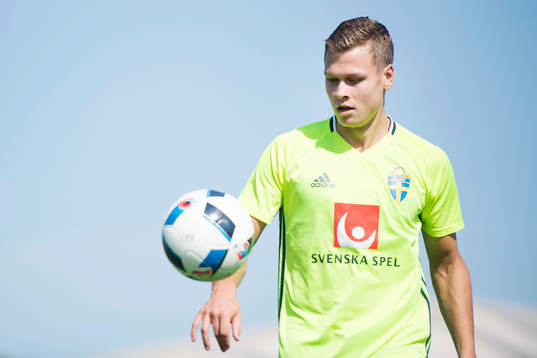 Viktor Claesson