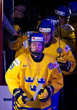 Sveriges Alexander Nylander gör entré till bronsmatchen i