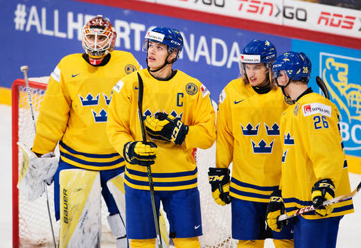 Sveriges målvakt Felix Sandström, Andreas Englund,