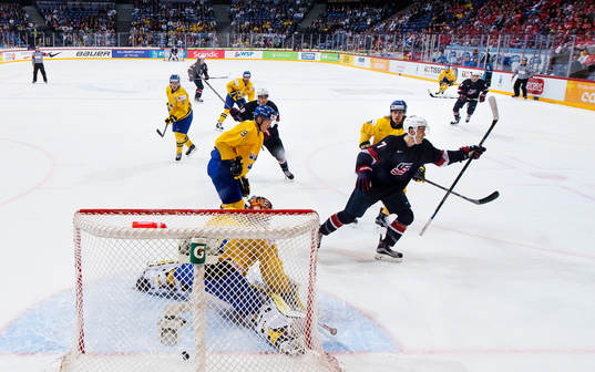 s Matthew Tkachuk jublar