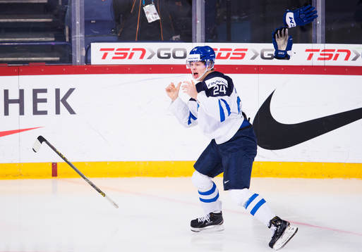 Finlands Kasperi Kapanen jublar