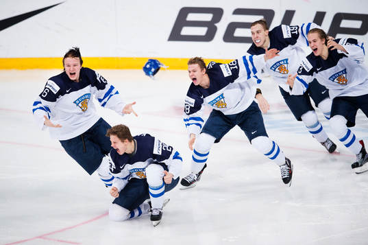 Finlands Joni Tuulola, Kasperi Kapanen, Vili Saarijärvi,