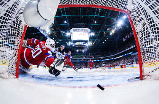 Finlands Kasperi Kapanen (ej i bild) gör det