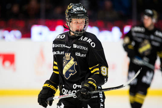 s Jesper Bratt