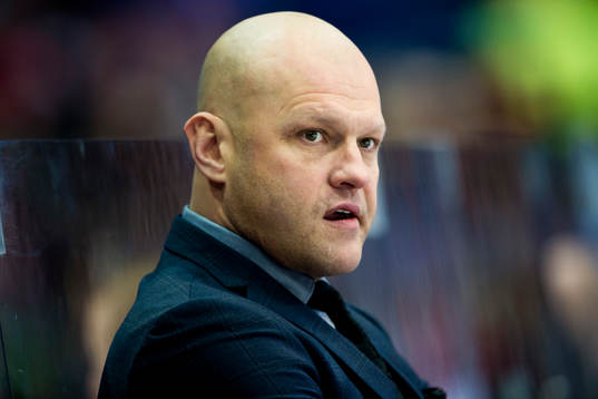 Modos tränare Andreas Johansson
