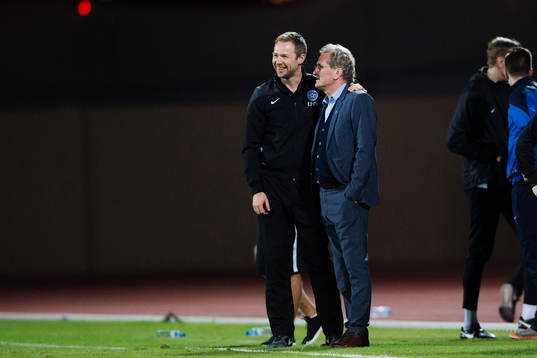 Estlands förbundskapten Magnus Pehrsson och Sveriges